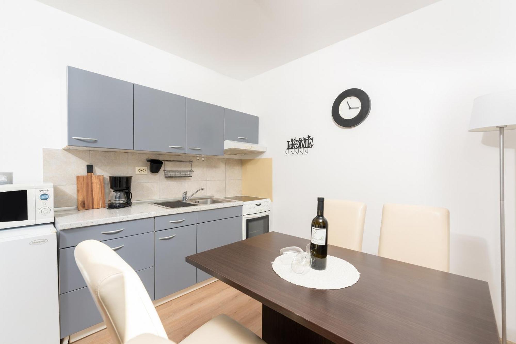 Apartments Dobrec Fuškulin エクステリア 写真