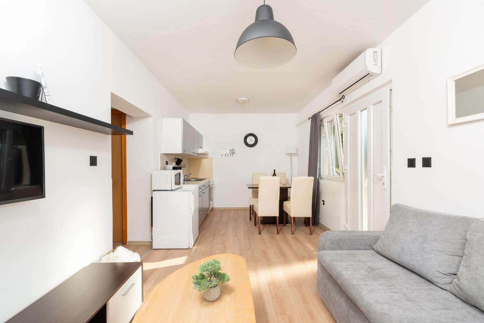 Apartments Dobrec Fuškulin エクステリア 写真